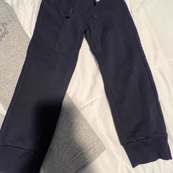 Gap boys joggers 3 pair - Picture 3 of 5